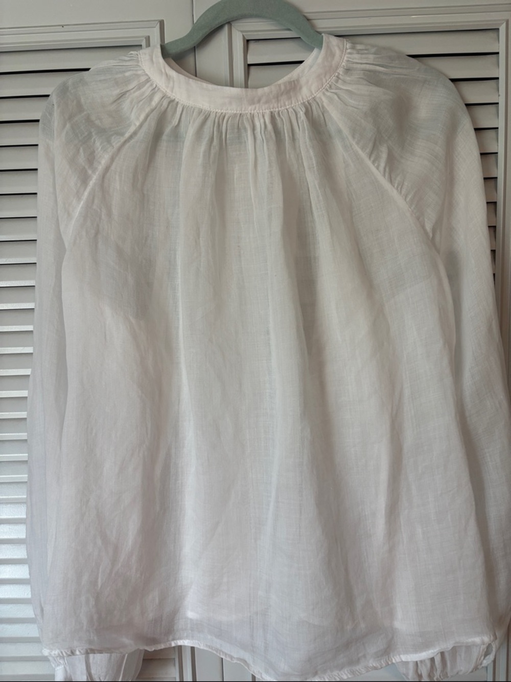 Banana Republic 100% Rami White Gauzy Button-Front Blouse Balloon Sleeve Sz Smal - Picture 5 of 6